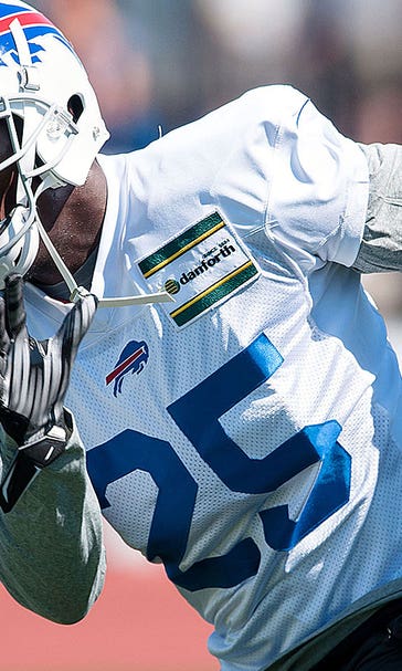 Bills' McCoy limps off practice field with hamstring injury